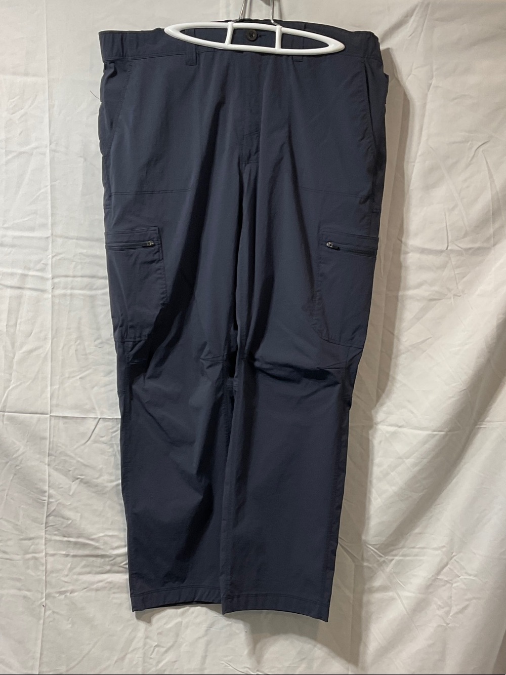 Tilley Men's Navy Cargo Pants - Durable Lightweight Workwear